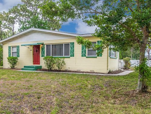 5995 59th Way, Saint Petersburg FL  33709-1833 exterior