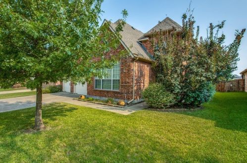 5748 New Castle Dr, Richardson, TX 75082-4135