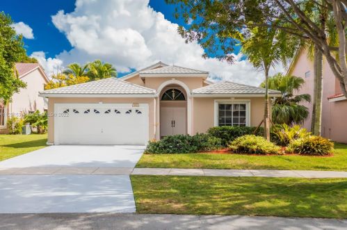961 176th Ave, Hollywood, FL 33029-4834