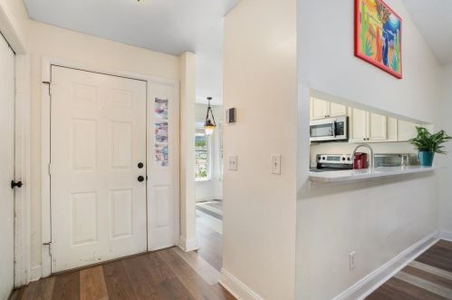 725 Fenwick Dr, Orlando, FL 32825-3373
