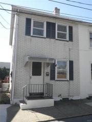 328 Limestone St, Catasauqua, PA 18032-2530