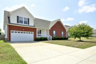 786 Ellie Nat Dr, Clarksville, TN 37040-5594