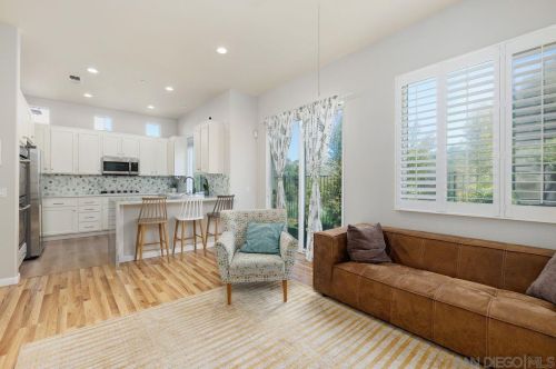 5477 Wolverine Ter, Carlsbad CA  92010-7159 exterior