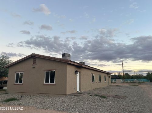 1021 Calle Arizona, Tucson, AZ 85705-2605