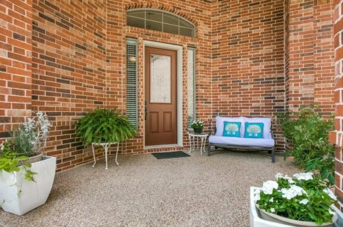 304 Vickery Way, Denton, TX 76210-5271