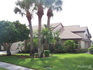 7134 Le Chalet Blvd, Boynton Beach FL  33472-5032 exterior
