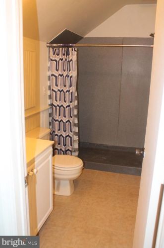 704 Independence Blvd, Dover DE  19904-2658 exterior