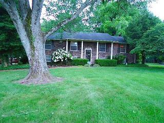 1990 Memorial Dr, Clarksville, TN 37043-4631