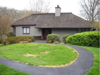 76 Crown Cir, Kingsport, TN 37660-7120