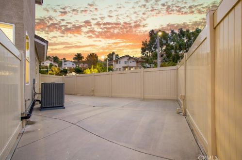 16187 Cousins Cir, Riverside CA  92503-0571 exterior