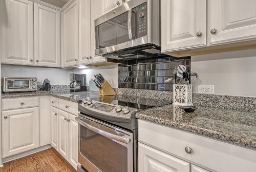 656 Coleman Blvd, Mount Pleasant SC  29464-4062 exterior
