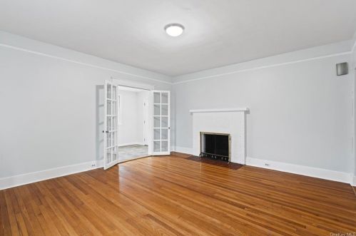 143 Chatterton Pkwy, White Plains NY  10606-2242 exterior