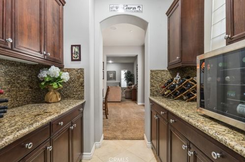 888 Highridge St, Riverside CA  92506-7564 exterior