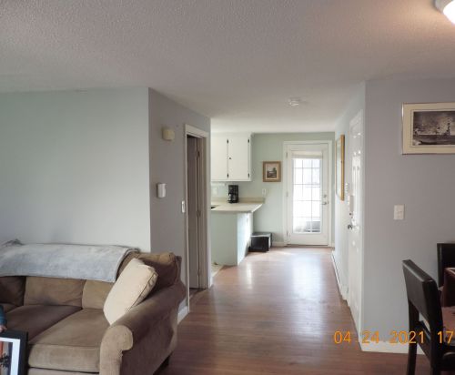 43 Stonegate Ln, Derry NH  03038-2566 exterior