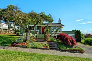 1321 7th St, Seattle, WA 98057-6066