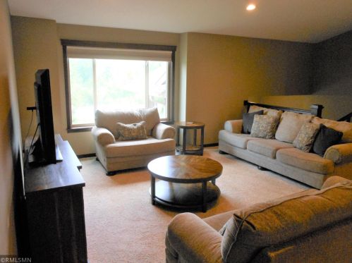 4907 Trails End Dr, Duluth MN  55811-3688 exterior