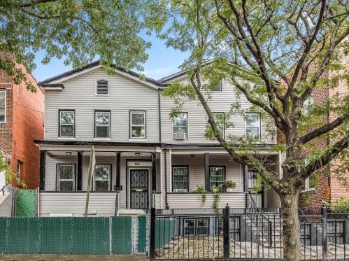 681 240th St, Bronx NY  10471-3527 exterior