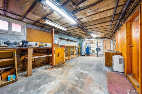 38 Madison Ave, Avenel NJ  07001-1445 exterior