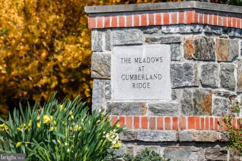 36 Cumberland Dr, Downingtown, PA 19335-1567