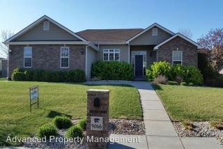 9066 Tonya Ter, Manhattan KS  66502-1432 exterior