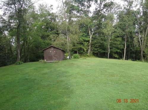 119 Randall Dr, New Castle PA  16105-5143 exterior