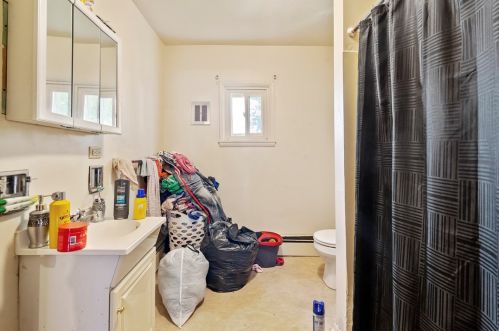 2962 Glenmawr St, Pittsburgh PA 15204-1452 exterior