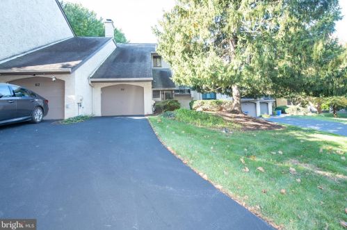 64 Golf Club Dr, Langhorne, PA 19047-2163