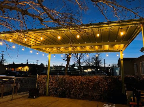 16842 Tracy St, Victorville CA  92395-3722 exterior