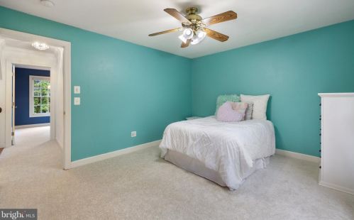 14829 Cox Creek Ct, Haymarket VA  20169-2626 exterior