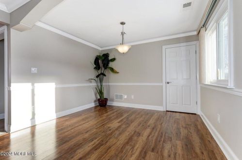 557 California Ave, Bricktown NJ  08724-1233 exterior