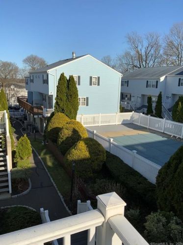 14 Fairview Ave, Norwalk, CT 06850-3735