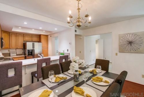 3275 Old Bridgeport Way, San Diego CA  92111-7733 exterior