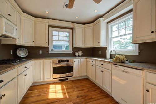 312 5th St, Elwood NY  11731-2815 exterior