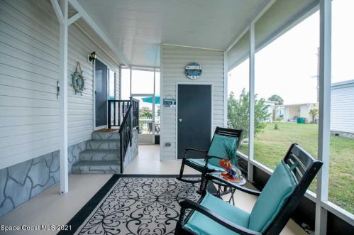 403 Osprey Dr, Sebastian, FL 32976-7463
