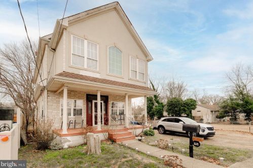 208 Lincoln Ave, West Deptford, NJ 08066-2214
