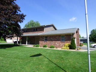 120 Walnutview Dr, Beaver, WV 25813-9754