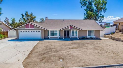 11345 Low Chaparral Dr, Victorville, CA 92392-9167