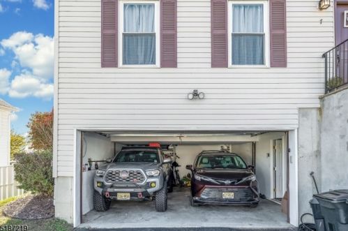 7 Jessica Ln, Dover NJ  07801-4743 exterior