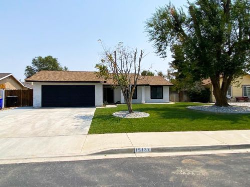 15137 Haddington Way, Victorville, CA 92394-2075