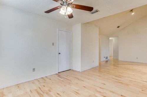 816 Bentle St, Cedar Hill TX 75104-9244 exterior