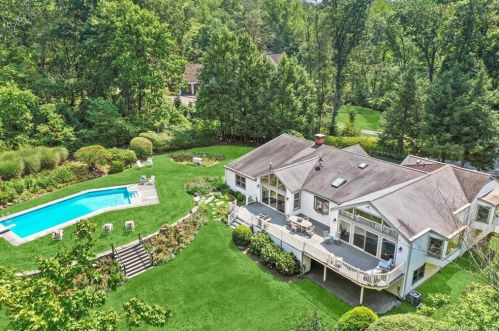 60 Borglum Rd, Wilton, CT 06897-3702