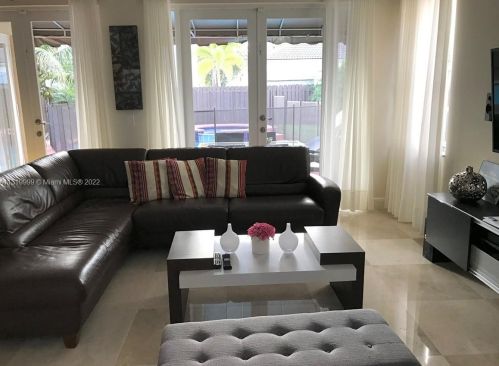 574 159th Ave, Hollywood FL  33028-1551 exterior