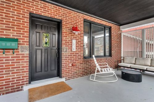 2836 Louisiana Ave, Pittsburgh, PA 15216-1943