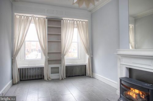1228 Catharine St, Philadelphia PA  19147-2627 exterior
