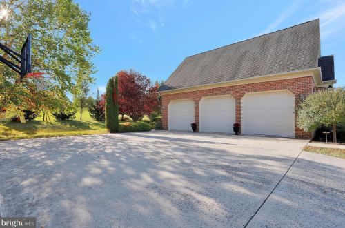 108 Celestial Ter, Upton, PA 17225-1702