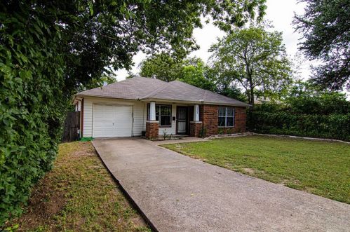 5504 Blackmore Ave, Fort Worth, TX 76107-7010