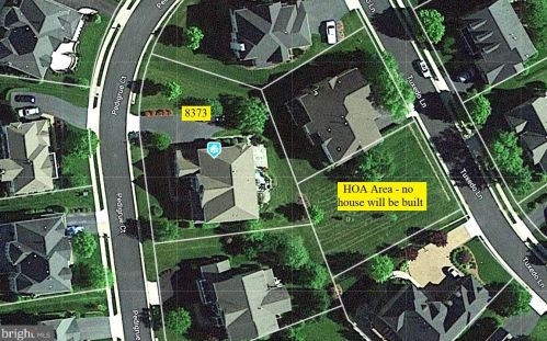 8373 Pedigrue Ct, Gainesville VA  20155-3240 exterior