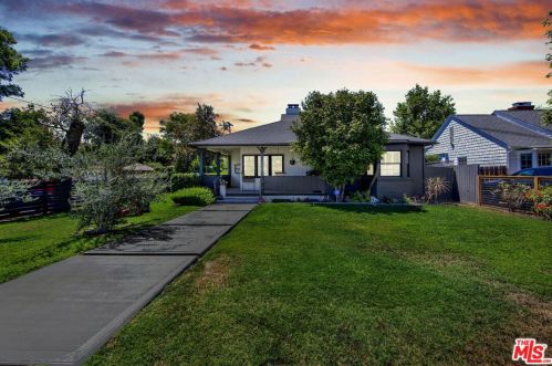 12202 Hartsook St, North Hollywood CA  91601-3961 exterior