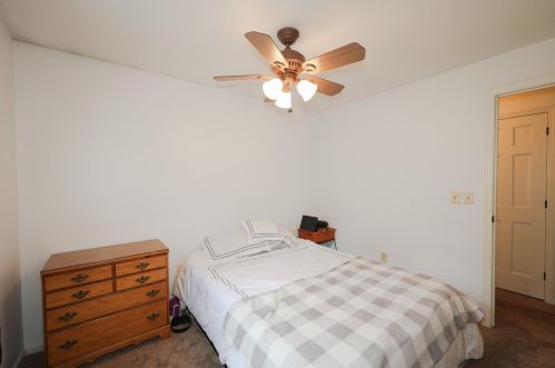 100 Mount Delight Rd, Deerfield NH  03037-1318 exterior