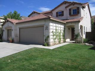 32522 Sprucewood Way, Lake Elsinore CA  92532-2515 exterior
